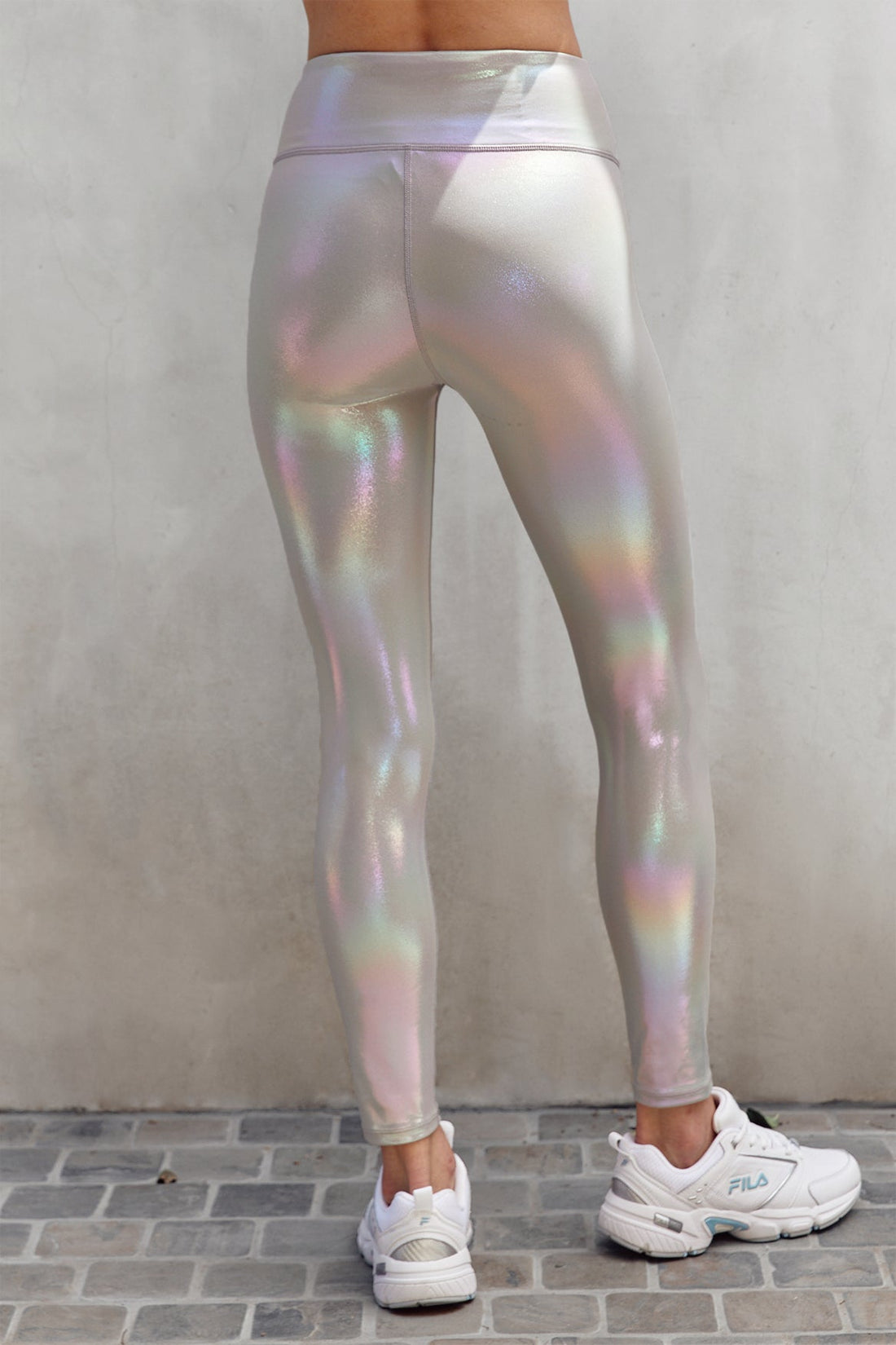 Have you met Jasper? Make a statement with the iridescent fabric of the  Jasper Marvel Legging. Marvel at the sheen on this legging and…